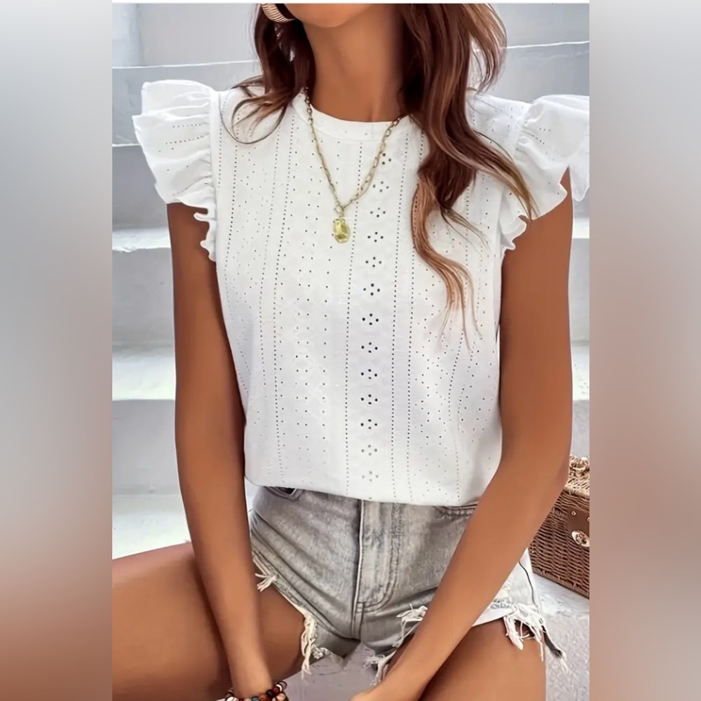🛍️White Ruffle Cap Sleeve Top🛍️